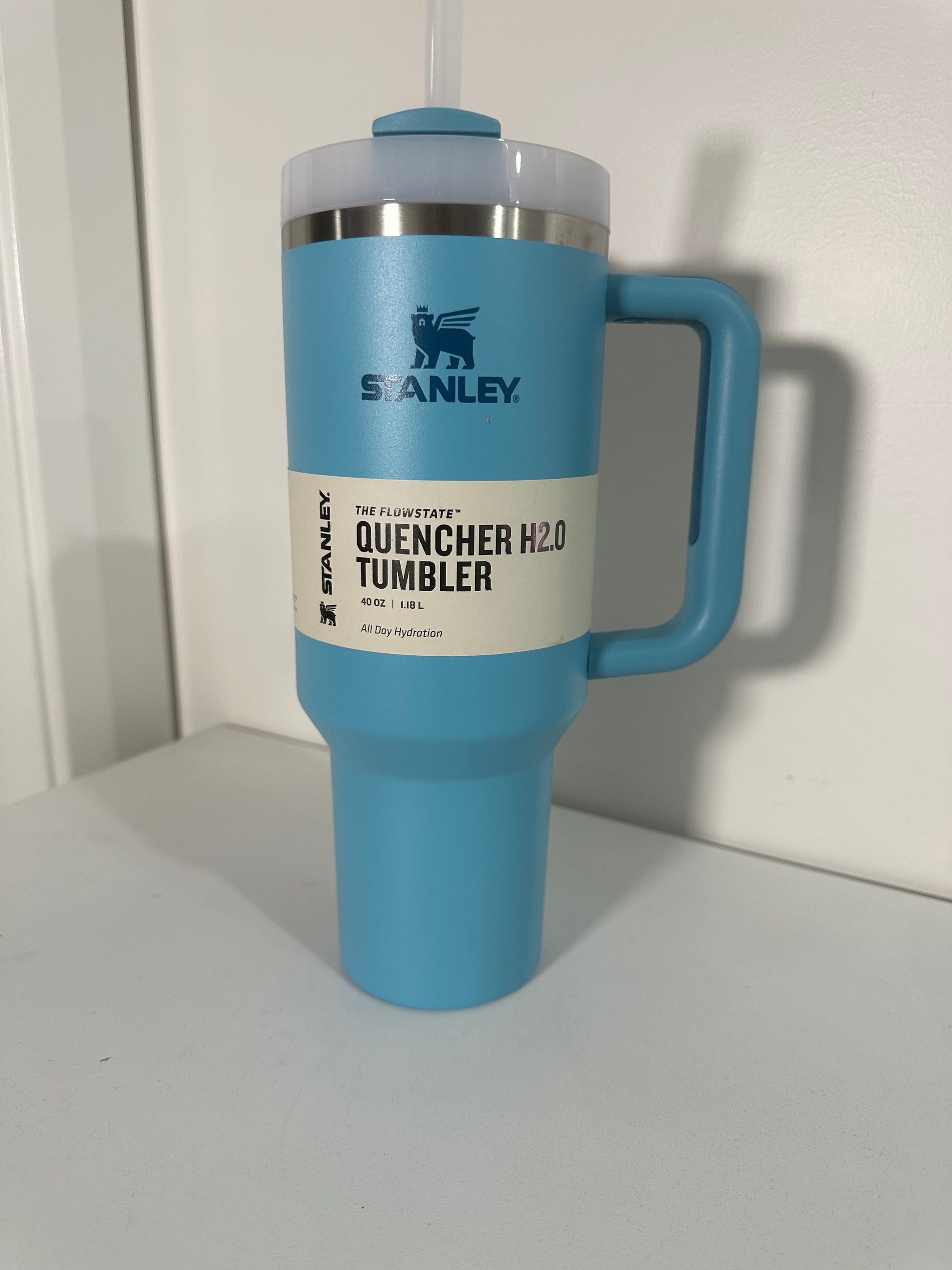 New Stanley Quencher 40 oz Tumbler Polar Swirl Cup with Handle