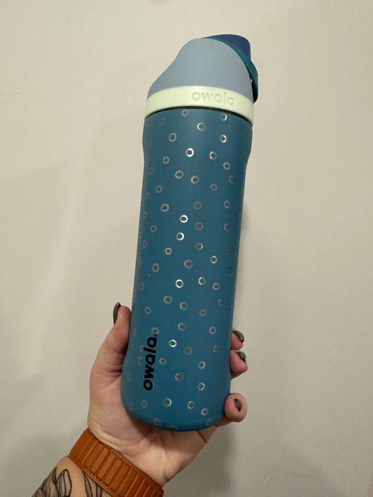 Personalized Owala FreeSip 24oz Water Bottle - FREE Laser